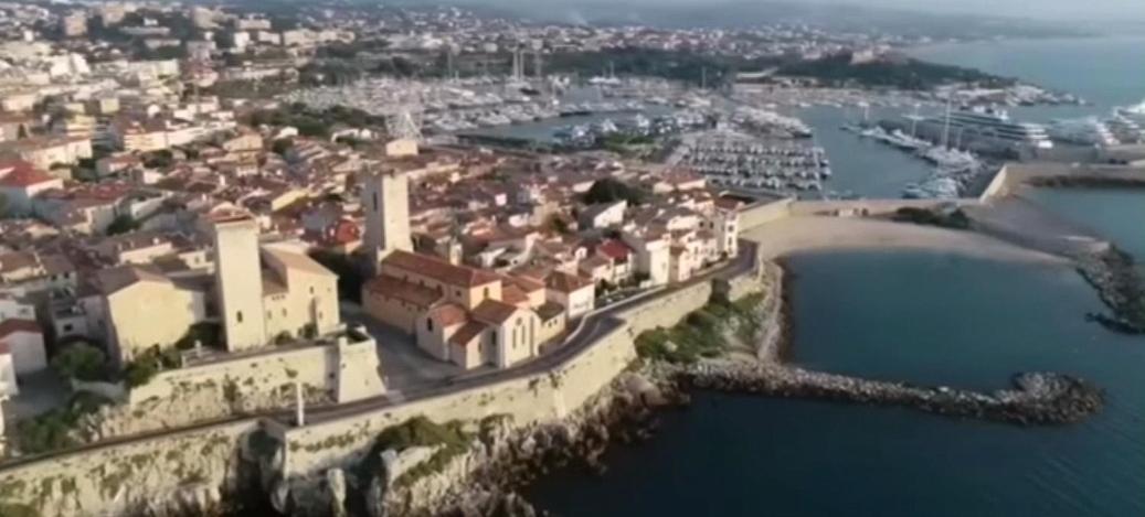 Vue Mer Et Remparts. Entre Vieille Ville Et Plages Antibes Exteriér fotografie